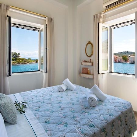 Sea Front Suite "Sea Tales" Gaios Exteriör bild