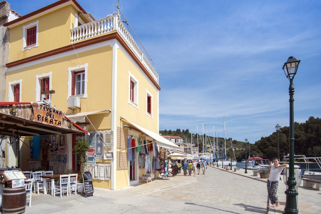 Sea Front Suite "Sea Tales" Gaios Rum bild